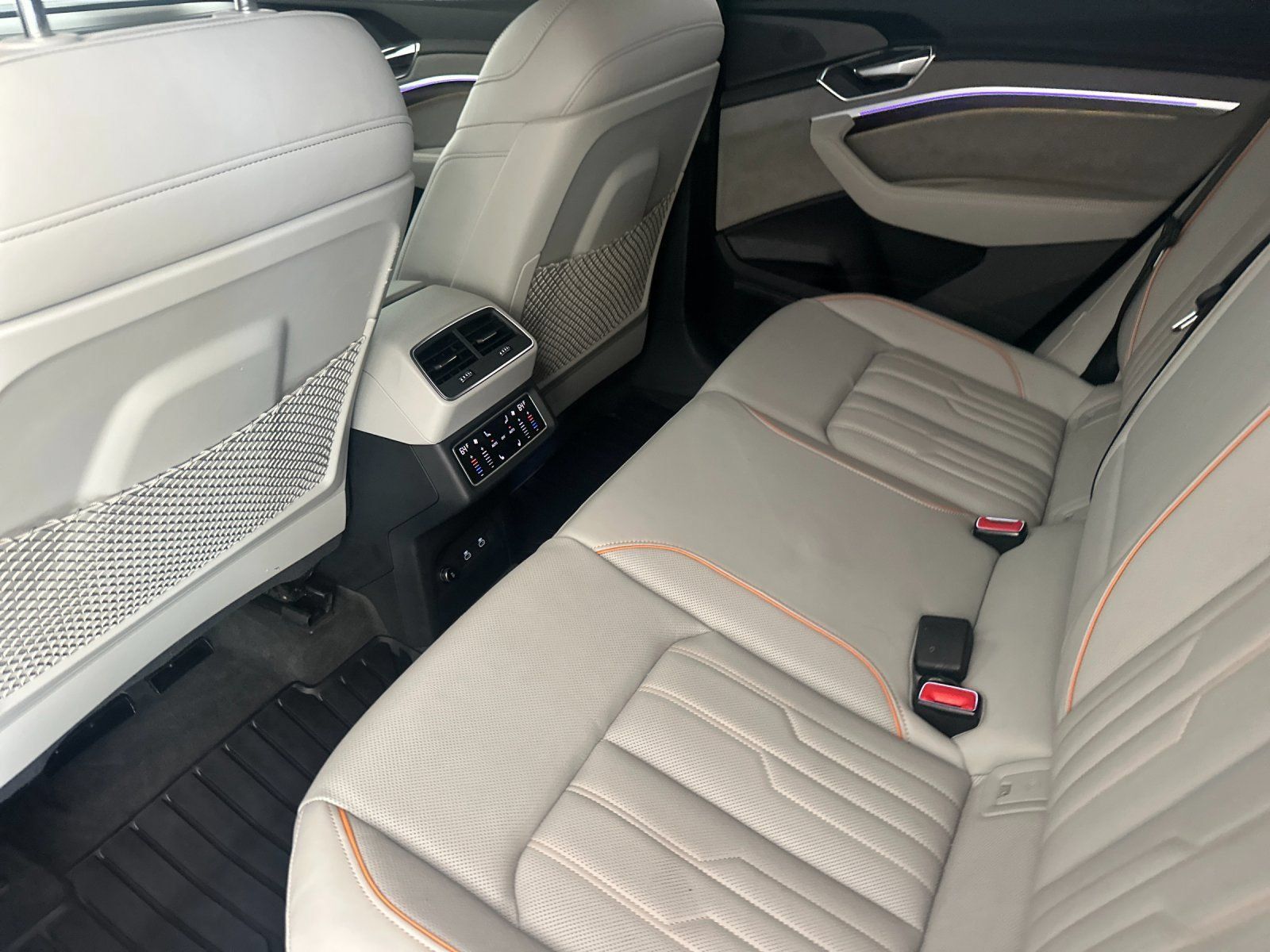 Used 2024 Audi Q8 e-tron Prestige w/ Prestige Package AWD/4WD image 12
