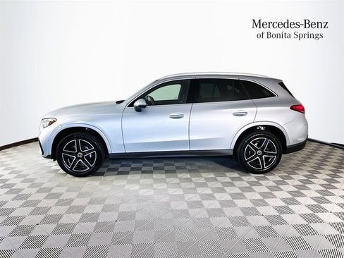 Used 2026 Mercedes-Benz GLC 300 image 4