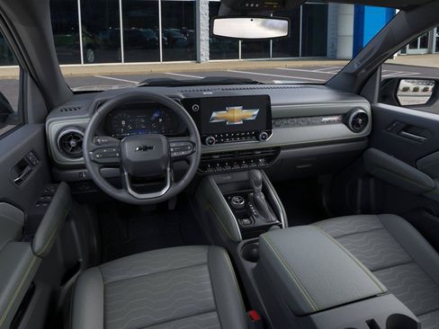 New 2026 Chevrolet Colorado ZR2 w/ Technology Package AWD/4WD image 15