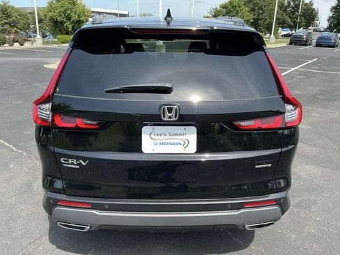 Used 2024 Honda CR-V Sport Touring image 5