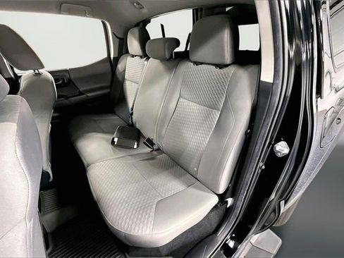 Used 2022 Toyota Tacoma SR image 22