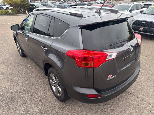 Used 2015 Toyota RAV4 XLE AWD/4WD image 5