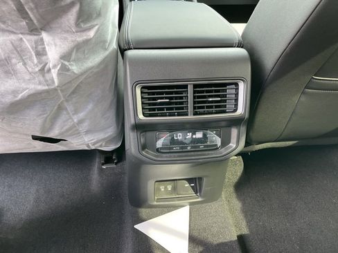 New 2026 Volkswagen Atlas SE AWD/4WD image 15