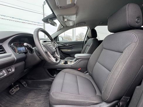 Used 2023 GMC Acadia SLE w/ Driver Convenience Package image 19