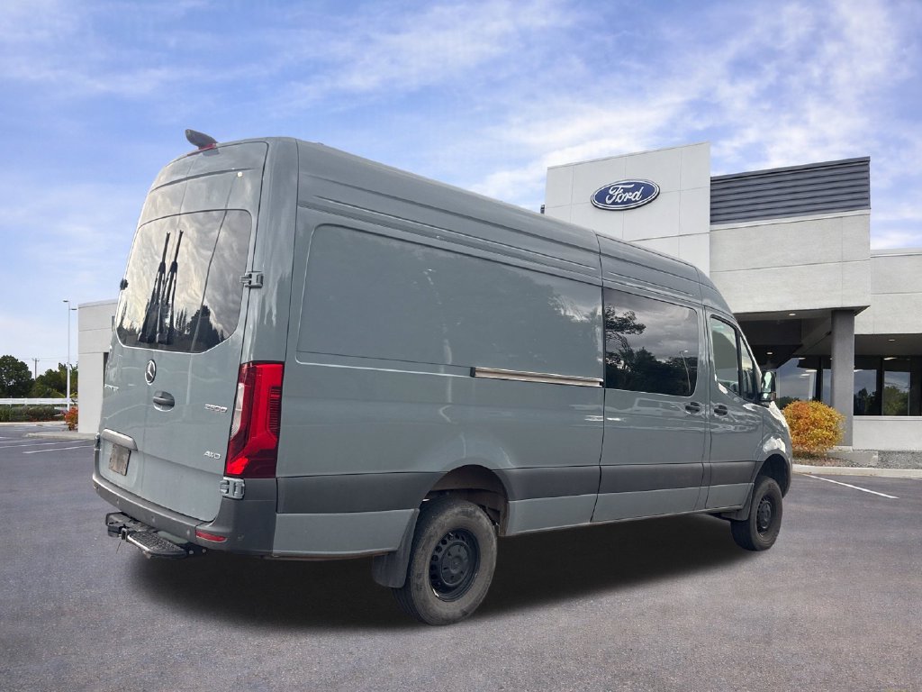 Used 2025 Mercedes-Benz Sprinter 2500 image 8