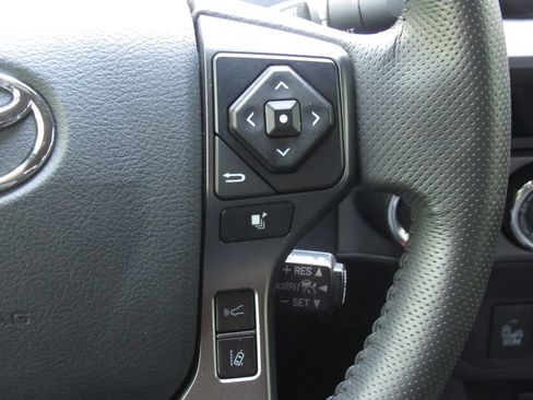 Certified 2018 Toyota Tacoma TRD Pro AWD/4WD image 27