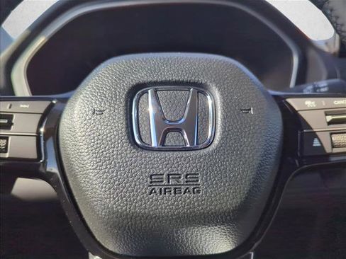 Used 2026 Honda Pilot Touring image 16