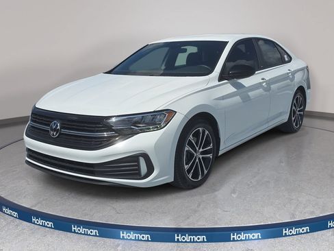 Used 2024 Volkswagen Jetta Sport FWD image 1