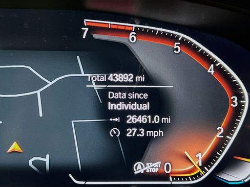 Used 2022 BMW 530i w/ Convenience Package RWD image 8