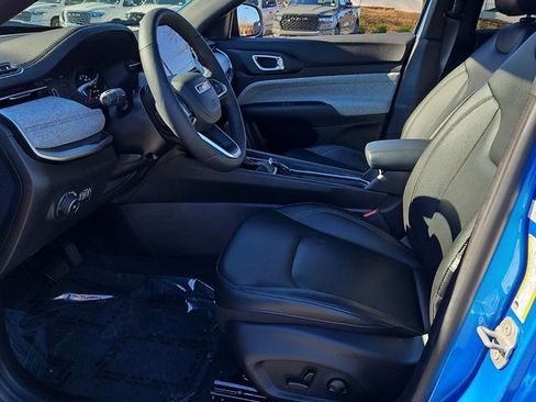 Used 2024 Jeep Compass Latitude w/ Sun and Sound Group image 13