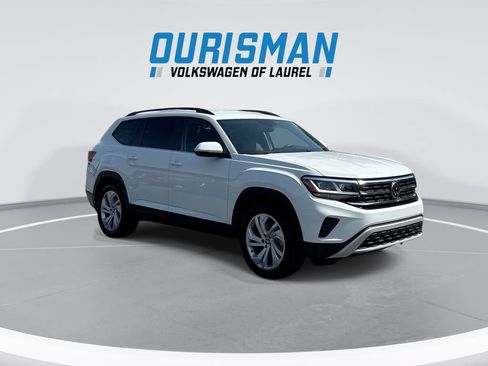 Used 2023 Volkswagen Atlas SE FWD image 2
