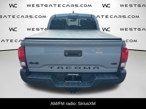Used 2020 Toyota Tacoma SR5 AWD/4WD image 5