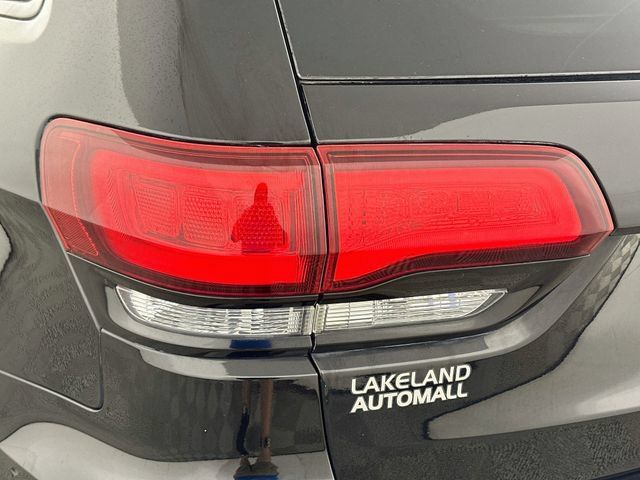 Used 2020 Jeep Grand Cherokee Altitude RWD image 23