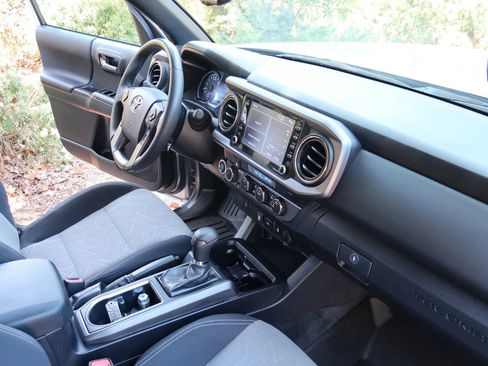 Used 2023 Toyota Tacoma TRD Off-Road w/ Black Out Package (TMS) AWD/4WD image 19