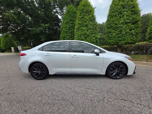 Used 2023 Toyota Corolla XSE FWD image 6