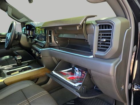 Used 2026 Chevrolet Silverado 1500 High Country w/ LPO, Utility Wall Package AWD/4WD image 15