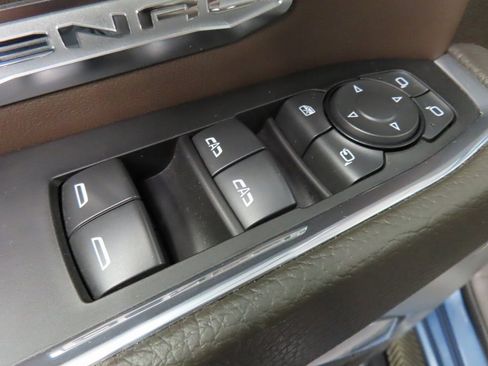 Used 2024 GMC Sierra 1500 Denali w/ Denali Reserve Package image 75