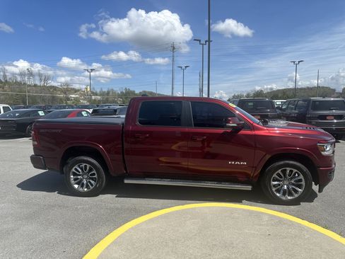 Used 2020 RAM 1500 Laramie w/ Sport Appearance Package AWD/4WD image 7