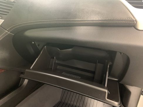 Used 2017 GMC Yukon SLE w/ SLE Value Package image 42