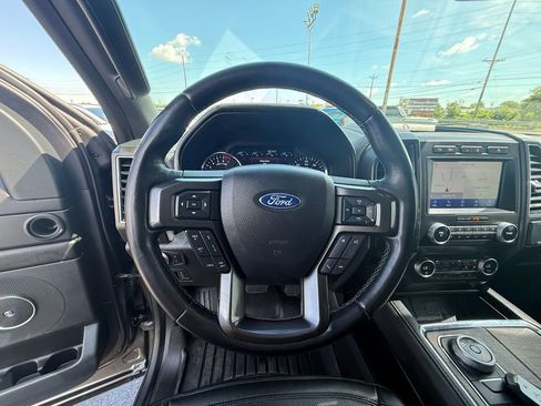 Used 2021 Ford Expedition Max Limited AWD/4WD image 16