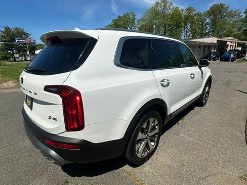 Used 2020 Kia Telluride S AWD/4WD image 5