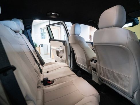 Certified 2025 Mercedes-Benz GLB 250 4MATIC image 30