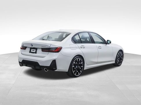 Used 2026 BMW 330i xDrive Sedan image 5