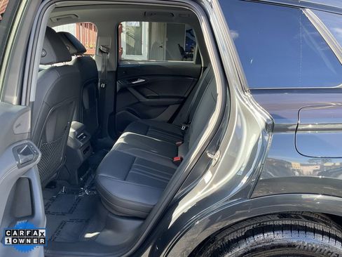 Used 2025 Audi Q6 e-tron Premium w/ Convenience Package image 7