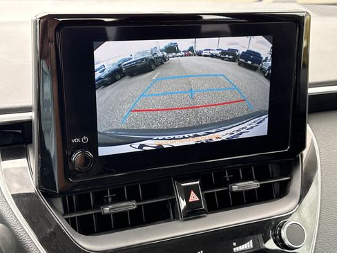 Used 2024 Toyota Corolla LE FWD image 22