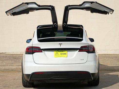 Used 2022 Tesla Model X Plaid AWD/4WD image 54