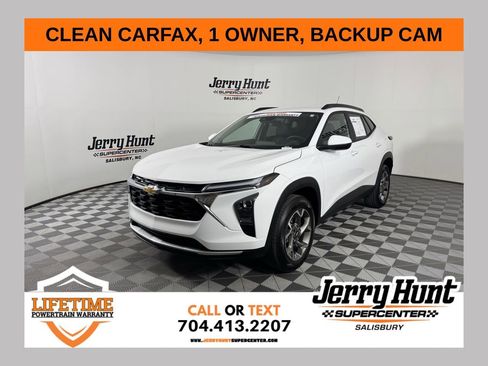 Used 2025 Chevrolet Trax LT w/ LT Convenience Package FWD image 1