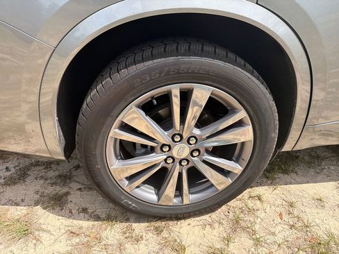 Used 2025 Cadillac XT6 Premium Luxury image 19