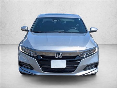 Used 2019 Honda Accord Sport image 2