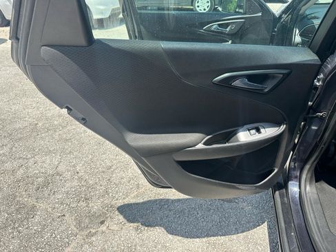 Used 2022 Chevrolet Malibu LS FWD image 16