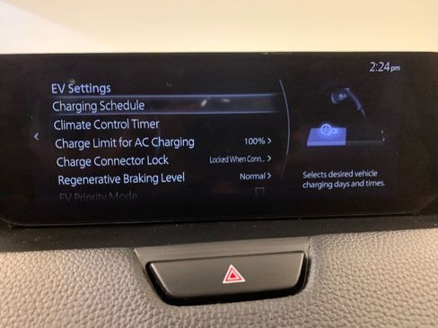 Used 2024 MAZDA CX-90 Plug-In Hybrid w/ Premium Pkg AWD/4WD image 35