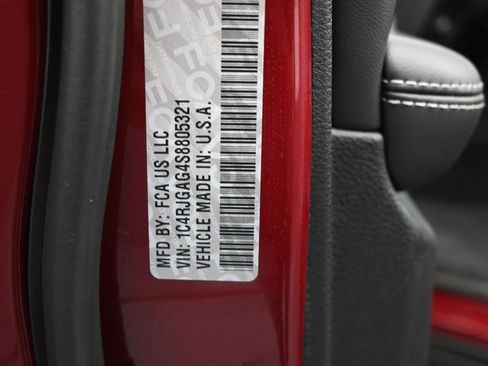 New 2025 Jeep Grand Cherokee Altitude image 20