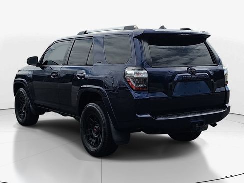 Used 2019 Toyota 4Runner SR5 AWD/4WD image 8