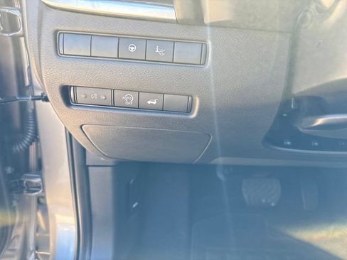 Certified 2026 Nissan Rogue Platinum w/ Platinum Premium Package AWD/4WD image 29