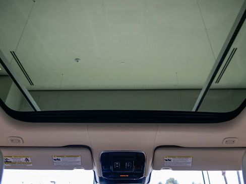 New 2026 Land Rover Range Rover SV AWD/4WD image 16