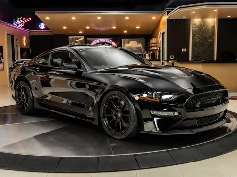 Used 2023 Ford Mustang GT Premium w/ GT Performance Package RWD image 9