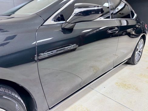 Used 2019 Lexus ES 350 Ultra Luxury w/ Premium Package image 15