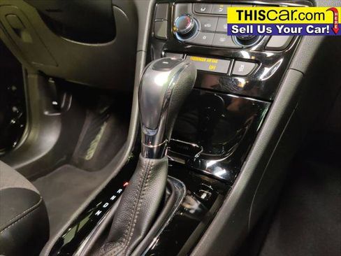 Used 2021 Buick Encore Preferred FWD image 18
