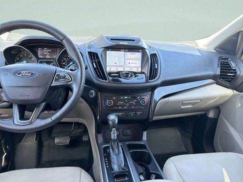 Used 2017 Ford Escape Titanium image 17