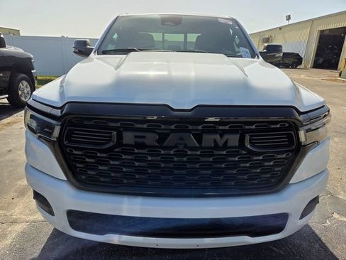 Used 2025 RAM 1500 Big Horn AWD/4WD image 2