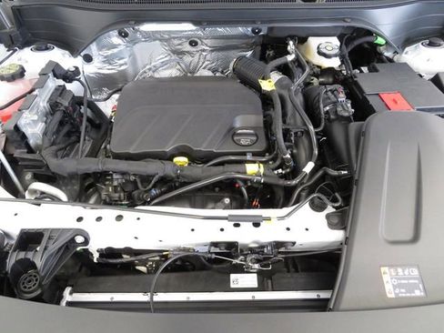 New 2026 Chevrolet Trax LS w/ LS Convenience Package FWD image 11