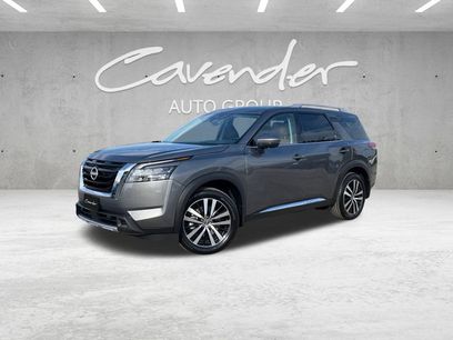 New 2025 Nissan Pathfinder Platinum