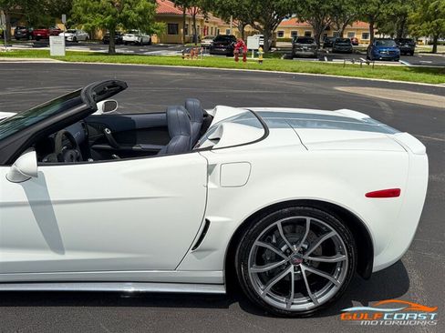 Used 2013 Chevrolet Corvette 427 w/ 1SC Preferred Equipment Group RWD image 40