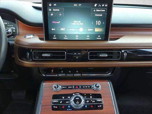 Used 2022 Lincoln Aviator Reserve w/ Equipment Group 201A AWD/4WD image 14