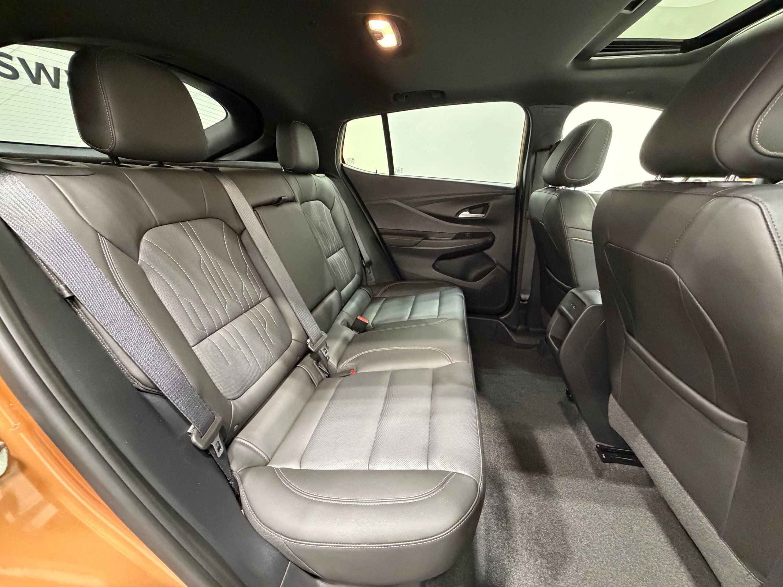 Used 2025 Buick Envista Avenir FWD image 28