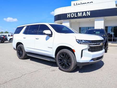 Used 2022 Chevrolet Tahoe LT w/ LT Signature Plus Package AWD/4WD image 1